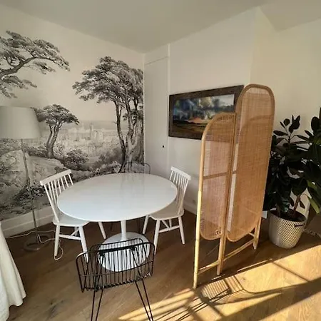 Invalides & Eiffel Tower : Wonderful Daire Paris